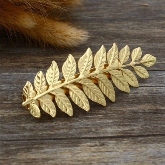 Gold Plated Leaf Hairpin - Picture 4 of 5